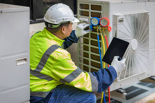 Professional Hvac technician working in Center, TX